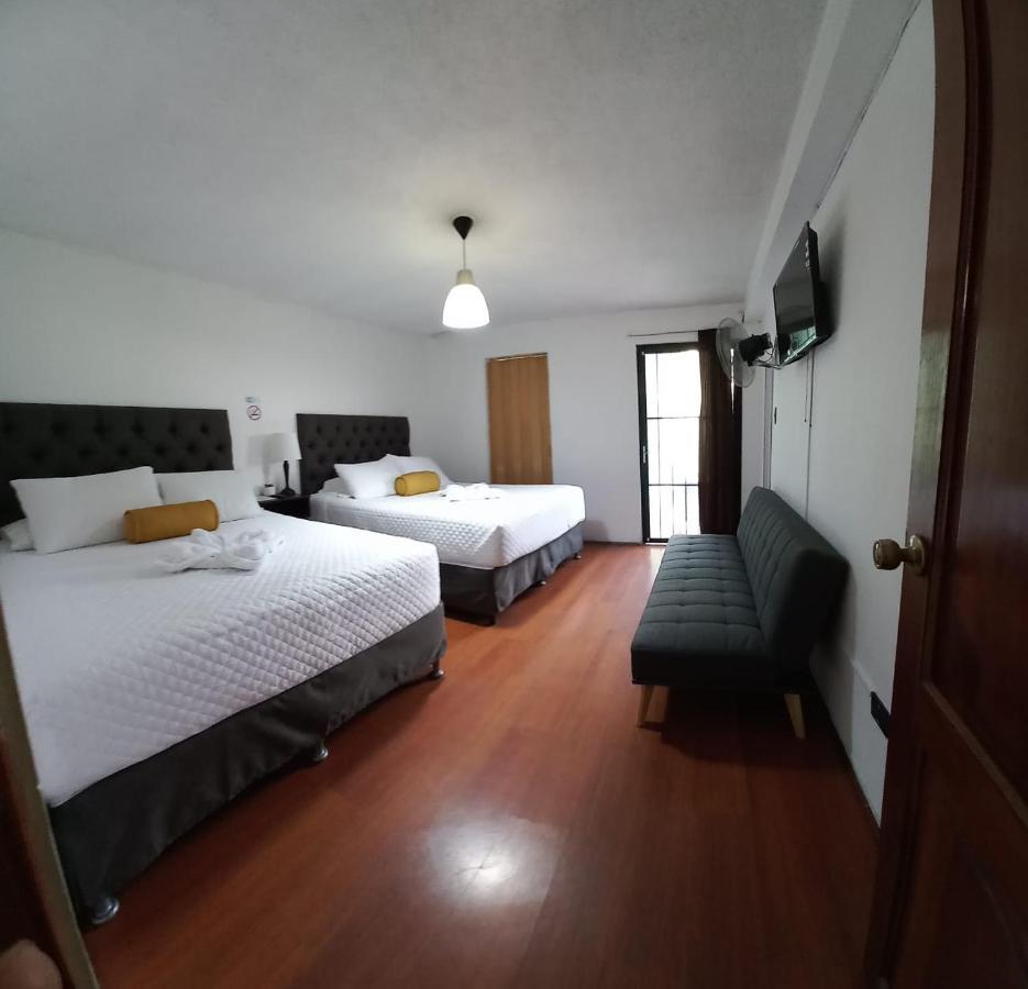 Global Airport Inn Free Shuttle Гватемала Экстерьер фото