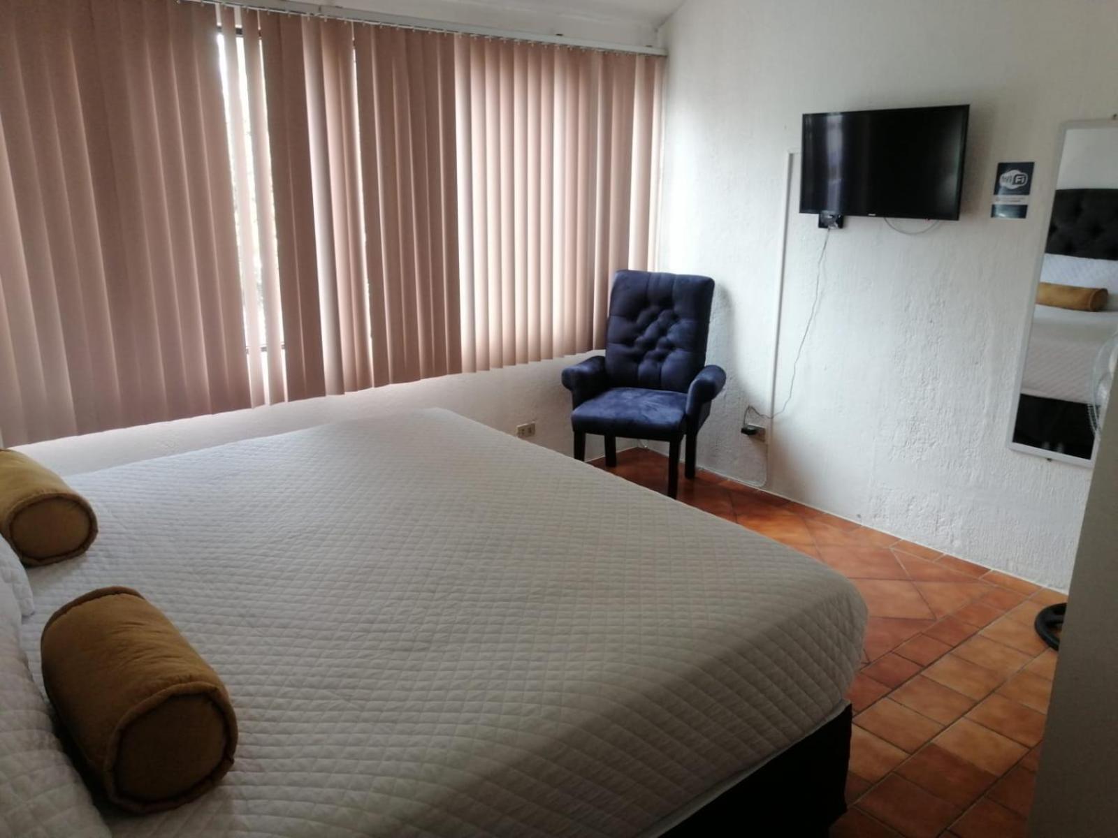 Global Airport Inn Free Shuttle Гватемала Экстерьер фото