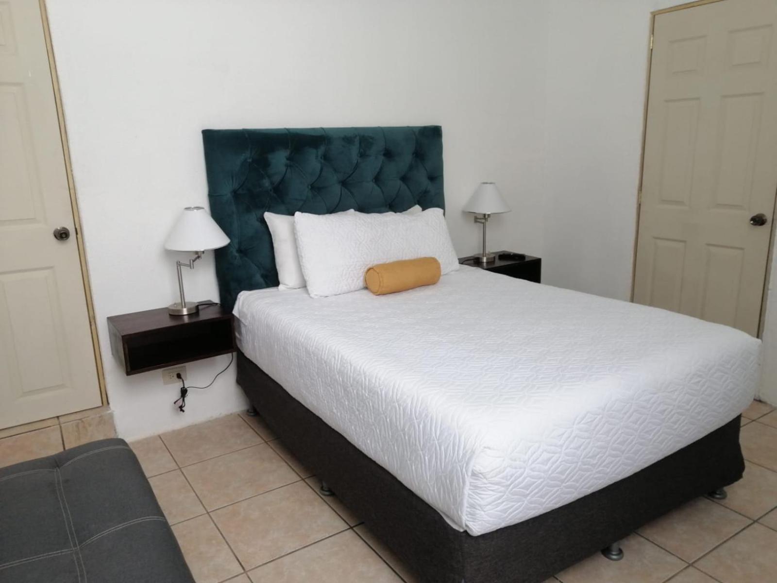 Global Airport Inn Free Shuttle Гватемала Экстерьер фото